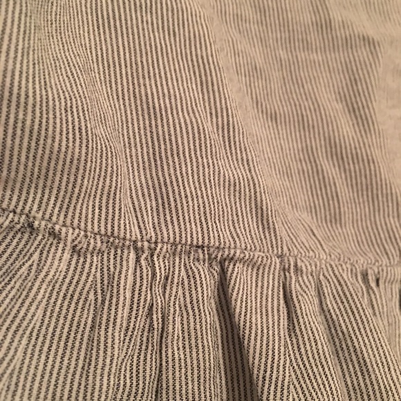BCBG NWOT Crop - Picture 3 of 5